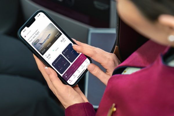 Qatar Airways introduces its Next Phase of Digital Transformation by Empowering Cabin Crew with Smart Onboard Functionality