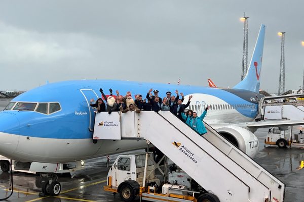 Take-off into a new season: TUI Boeing 737-8 named “Reykjavik”