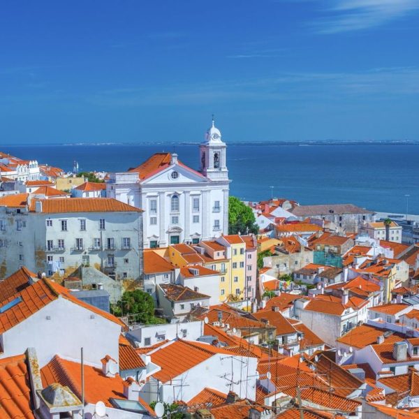 Top 10 Cheapest International Flight Destinations for Americans This Summer